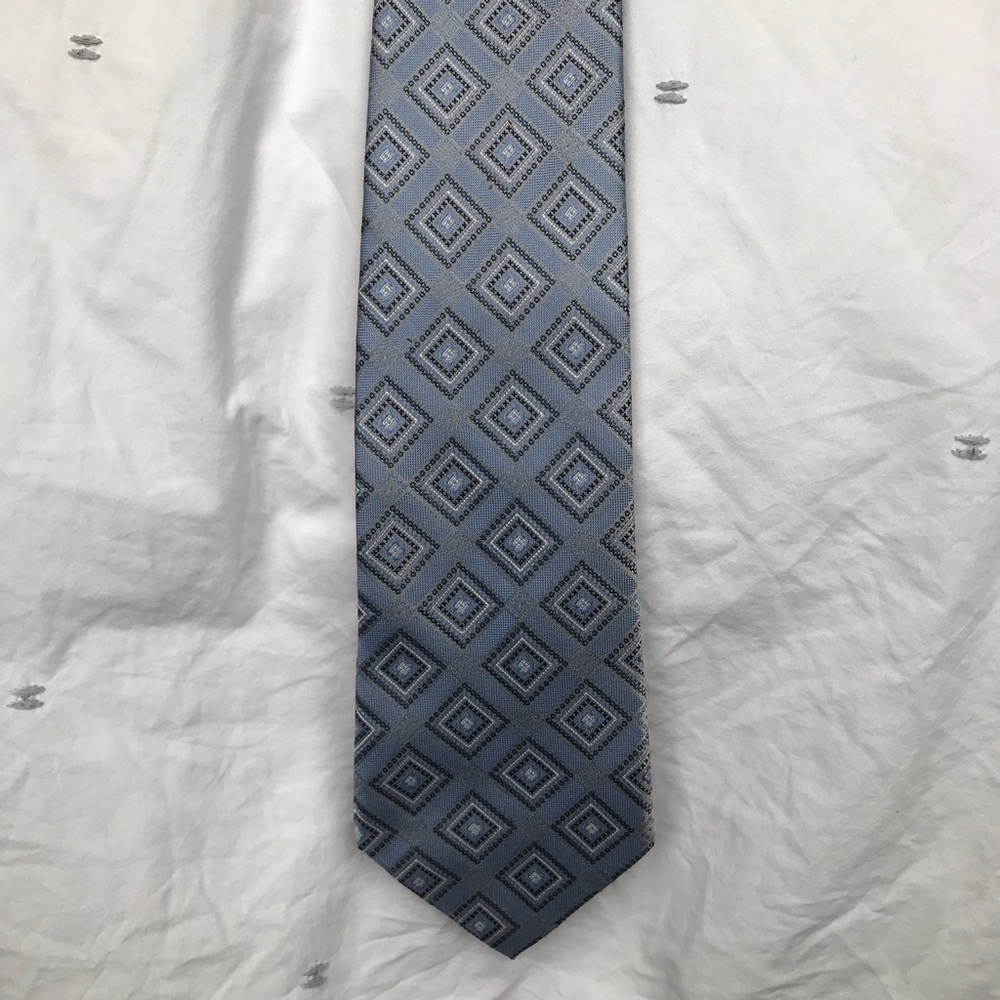 Silk tie